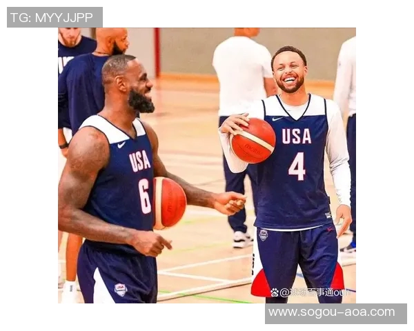 库里谈与布克的深厚情谊计划穿他的鞋挑战却未能如愿 库里谈与布克的深厚情谊计划穿他的鞋挑战却未能如愿